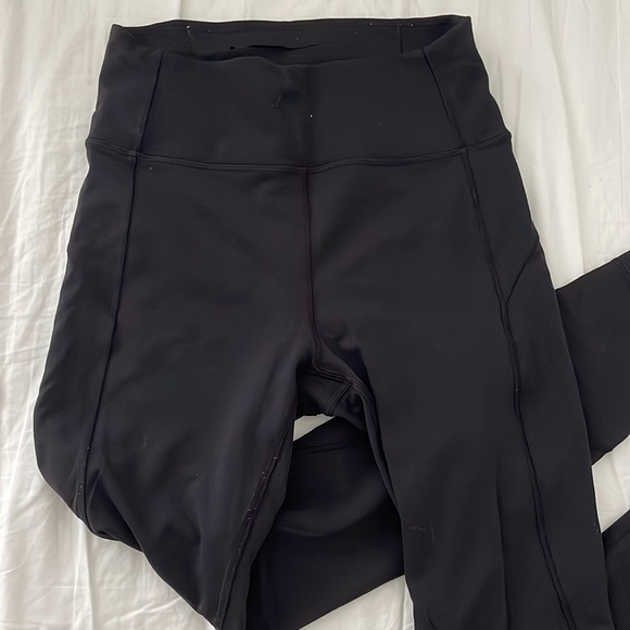 Lululemon in movement 7/8 tight - Picture 2 of 5